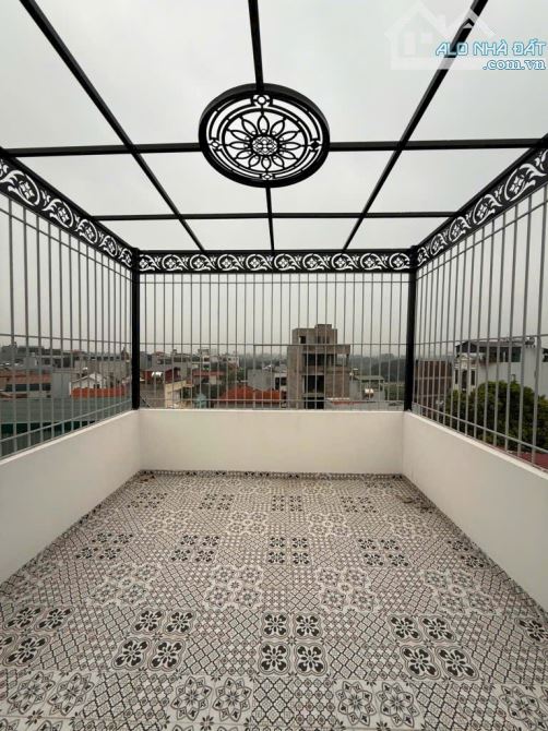 BÁN NHÀ NGỌC TRÌ, LONG BIÊN – 41M², MT 4M, NỞ HẬU, GARA Ô TÔ u - 2