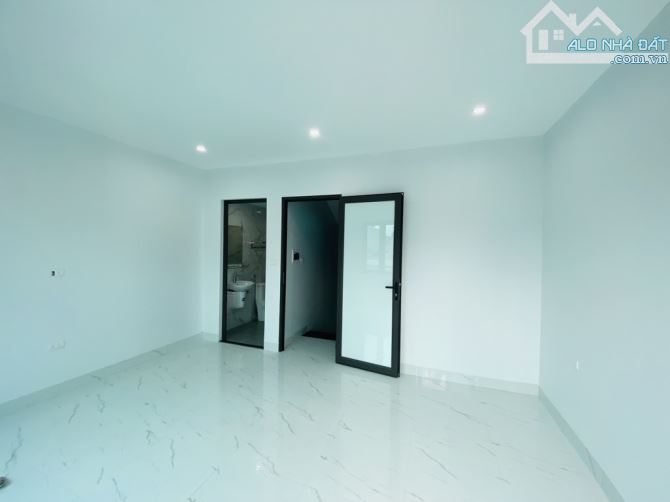 Siêu đẹp, bán nhà Trâu Quỳ Gia Lâm, 34m*5 tầng - thang máy - ô tô tránh. - 2