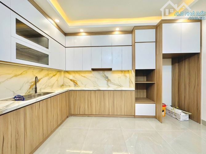 Cần bán nhà đẹp thang máy nội thất sịn phố Thịnh liệt Hoàng mai 58M5T 14,6 Tỷ . - 2