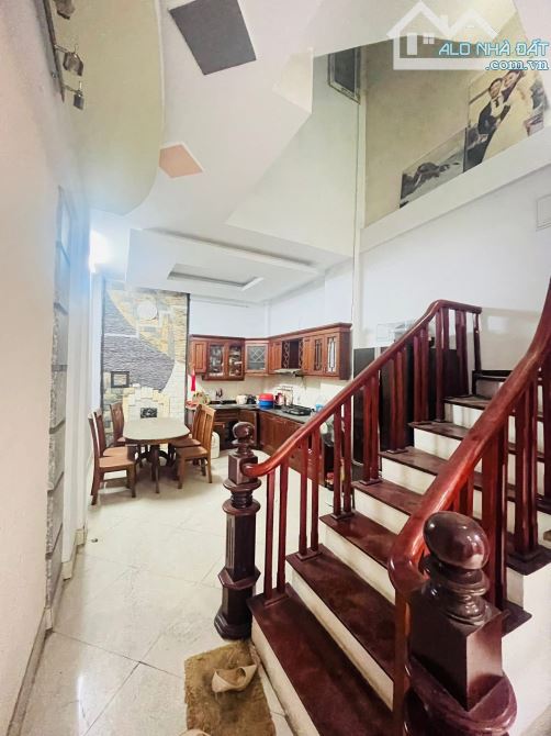 Ngon! Bán Nhà Yên Hoà - Cầu Giấy - Ngõ Rộng - 2Nhà Ra Phố -Ba Gác Đua -42M2 -5Tầng - 9 Tỷ - 2