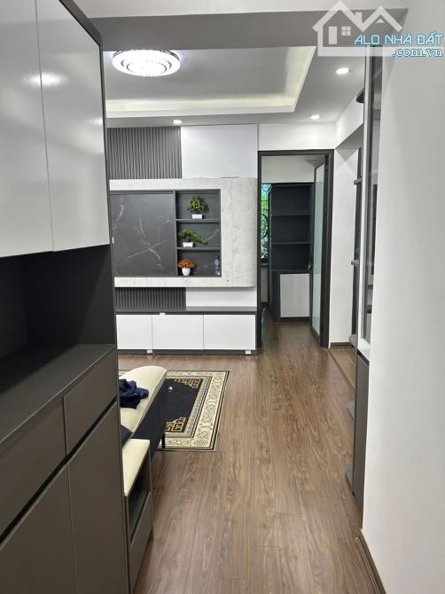 CHƯA ĐẾN 2.9x Tỷ💥Tập thể 2 TẦNG💥Ba Đình💥Nhà ĐẸP MÊ💥HƠN 30m2/TẦNG💥OTO ĐỖ💥SỔ RIÊNG - 2