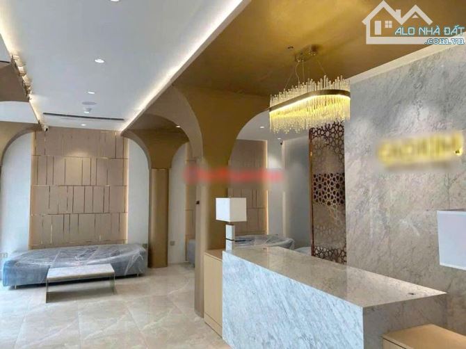 Cho thuê BUILDING 1.000m2 - MT Lý Tự Trọng, Bến Thành, Q1 - 12mx18m-1T 4L, TM, PCCC-550 Tr - 3