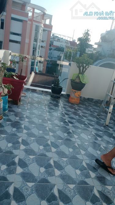 Bán nhà 51m2 x 4 tầng mới đẹp, HXH – cách mặt tiền chỉ 1 căn – Thành Mỹ,Tân Bình – giá - 3