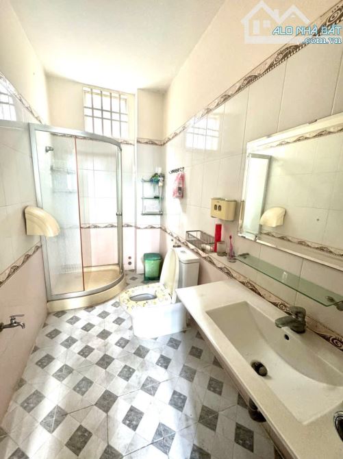 MT  ĐẶNG THÚC VỊNH Nối Dài LÊ THỊ HÀ Cắt TÔ KÝ - NHà 2 Tầng - DT: 230m2 - Nhỉnh 10 Tỷ. - 3