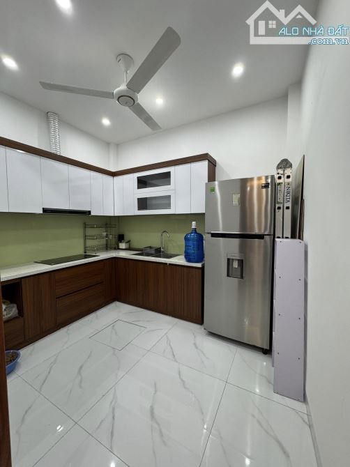 Bán nhà 34m2 tại Minh Khai, mới đẹp, ngõ nông rộng thoáng, 30m ra phố, 5,75 tỷ, 3PN, 3WC - 3