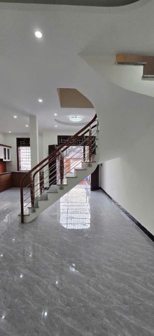 HIẾM 🚗 BÁN NHÀ DƯƠNG ĐỨC HIỀN - GIA LÂM – MẶT NGÕ Ô TÔ - 3 TẦNG - 4 NGỦ – 100M² 💰 7.45 T - 3