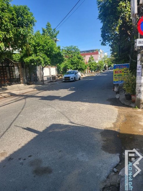 Nhà 2 mặt tiền Nguyễn Như Hạnh ngang đẹp 8M đang cho thuê - 3