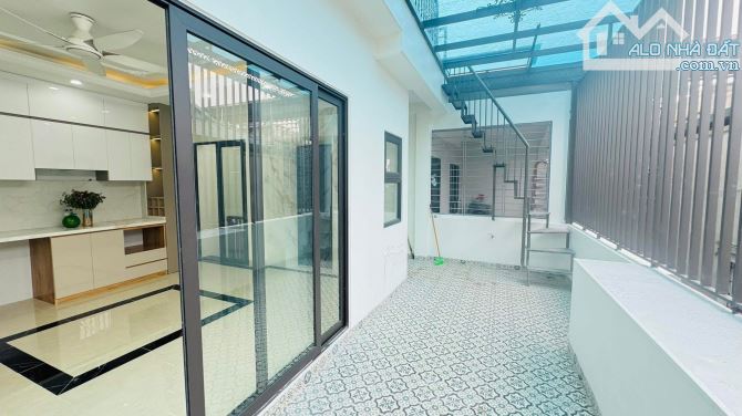 Nhà đẹp 6 tầng, thang máy, 42m, ở sướng, nội thất xịn xò, kinh doanh đỉnh cao, Mai Động - 3