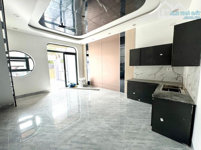 CHỦ GỞI BÁN NHÀ 1 TRỆT 1 LẦU THIẾT KẾ SANG TRỌNG ĐƯỜNG OTO P. TÂN VẠN. GIÁ CHỈ 2,650 TỶ - 3