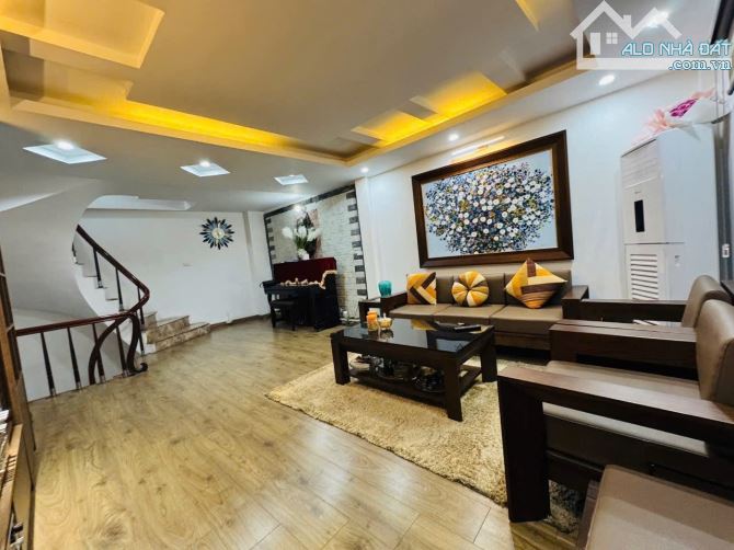 Bán nhà Chính Kinh, Thanh Xuân, 3 tầng, sổ phân lô, giá 8 tỷ, gần các trường đại học lớn - 3