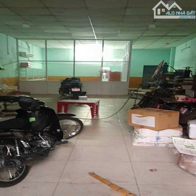 MẶT TIỀN TÔ HIỆU - NGUYỄN VĂN YẾN - NGANG KHỦNG 9.8M2 182M2 - TIỆN XÂY CHDV - GIÁ 24.X TỶ - 3
