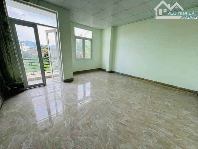 Bán đất tặng căn nhà Siêu rộng ngay đường lớn Nguyễn Trãi Diên Khánh(Xã Diên Khánh) - 3