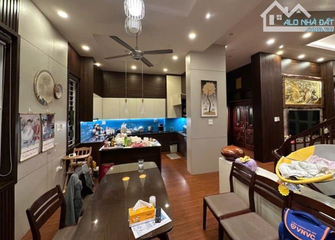 BÁN NHÀ PHỐ NHỔN – 41M² x 5T, GẦN Ô TÔ, ĐH CÔNG NGHIỆP – FULL NỘI THẤT – GIÁ 6TỶ55 - 3