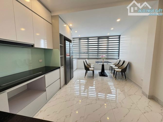 Cầu Giấy Nhà mới 38m2 X 7 tầng thang máy, ngõ thông giá chỉ 10,8ty có thương lượng - 3