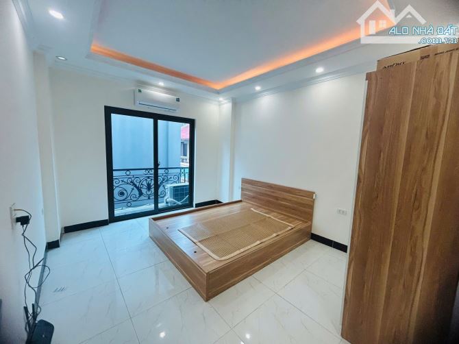 Bán nhà riêng Kim Chung Hoài Đức. Nhà 5 tầng full nội thất. 180m đến chợ Lai Xá Quốc Lộ 32 - 3