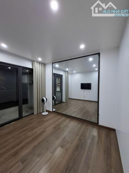 Hiếm! Bán Nhà, Nghĩa Tân -Cầu Giấy - KD ,Oto Tránh -45M2 -7Tầng,Thang Máy - Mt12m -21.2 Tỷ - 3