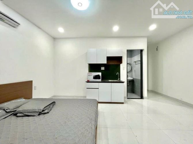 CHDV KHU PHAN XÍCH LONG, P7, PN- 7 TẦNG CÓ HẦM, THANG MÁY- 128m2- 2X TỶ - 3