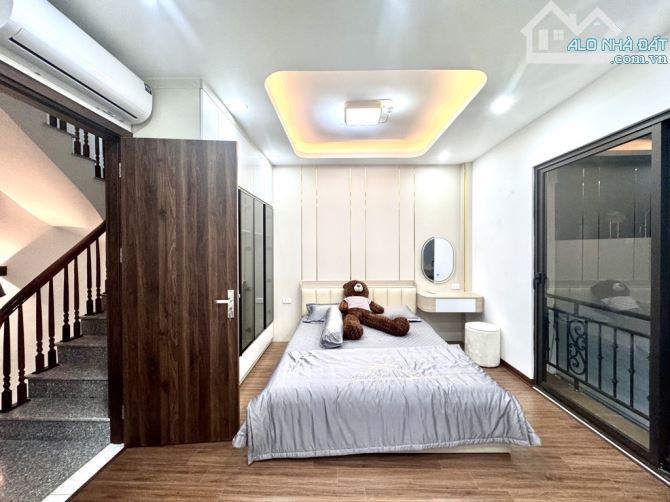 Bán Nhà Khuyến Lương Hoàng Mai –Nhà Mới – 5T– 33 m –6.2 tỷ