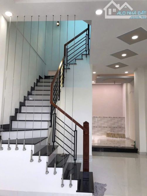 BÁN NHÀ 3 TẦNG ĐÚC HIỆP THÀNH QUẬN 12 GIÁ RẺ 5.99 TỶ DIỆN TÍCH 100m2 ( 8 x 13 ) full thổ - 3