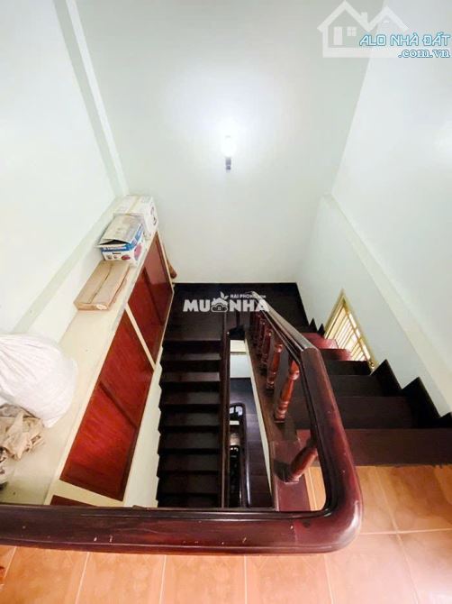 Mặt đường Trần Nguyên Hãn - 187m2 - mt 8,7m - nhiều tầng - vỉa hè rộng - giá cực tốt 29 tỷ - 3