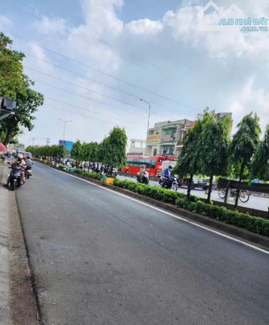 BÁN GẤP, nhà vườn nghỉ dưỡng DT khủng 1.226m2 MT 26m đường rộng 16m gần Nguyễn Văn Quá - 4