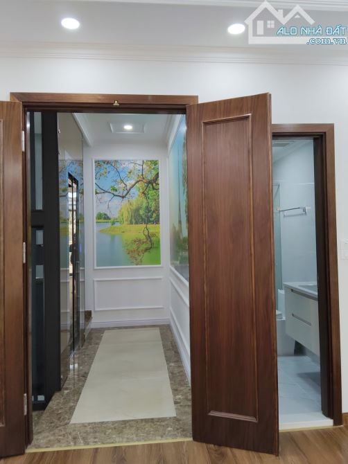 Nhà đẹp ở luôn Đông Quan Cầu Giấy. Sổ vuông 60m, 6 tầng MT5m5 Giá 26 tỷ Ô tô tránh - 4