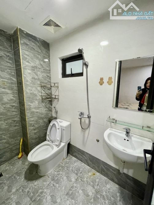 Hạ Sốc 700tr!!! Nhà Trần Đại Nghĩa ( kéo dài ), 17 phòng, Dt 90m2, 7t, Mt 6.3m. - 4