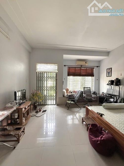Nhà mặt tiền 5m x 20m,  khu Vip Tên Lửa, BTĐ B, Bình Tân, 4 Tầng Mới, sát Aeon 14.5 tỷ - 4