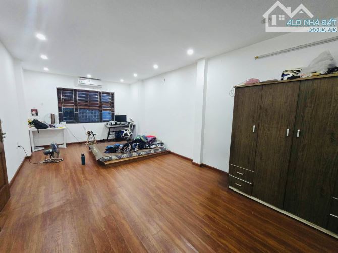 NHÀ MỄ TRÌ NAM TỪ LIÊM 51m 11TỶ 5 TẦNG MT 4m. NGÕ THÔNG RỘNG. NHÀ ĐẸP Ở NGAY. - 4