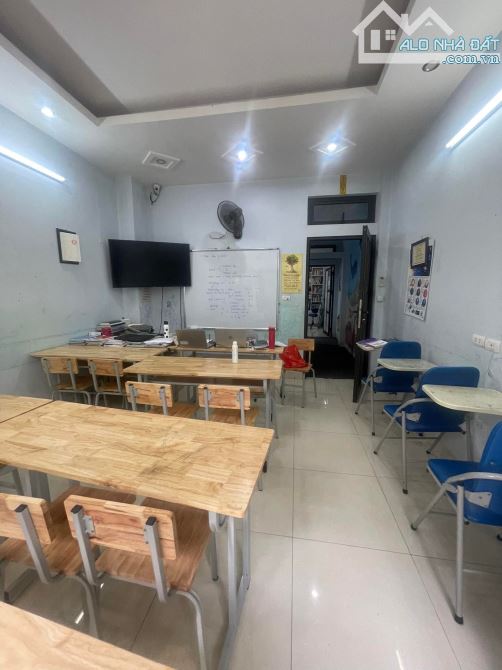 Bán nhà phân lô Khuất Duy Tiến 50m2, 4 tầng, 2 mặt thoáng, 20m ra phố, chỉ 16 tỷ. - 4