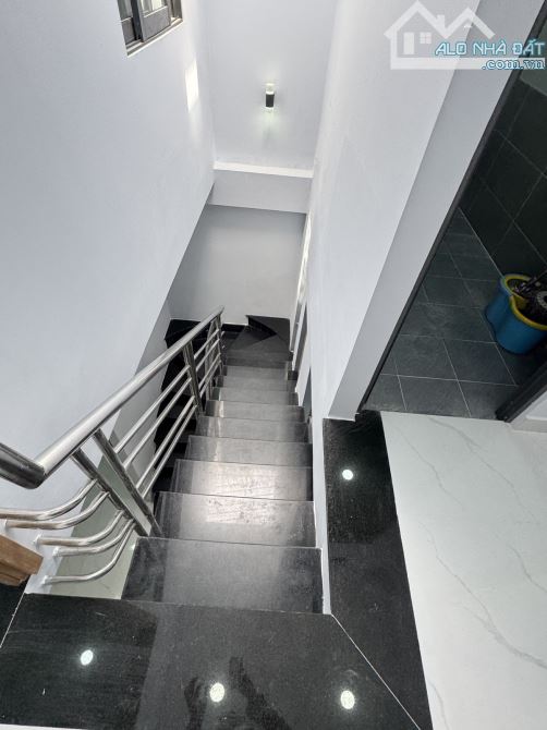 Khu Vip Tân Sơn Nhì 2 Tầng đẹp 4,5m x 10m tặng nội thất chỉ 4.55 Tỷ TL - 4