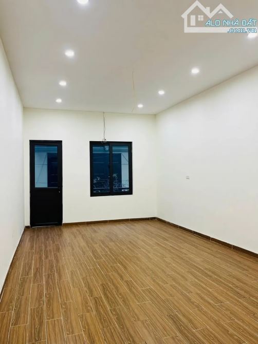 BÁN NHÀ MẶT NGÕ PHỐ NGUYỄN VĂN CỪ LONG BIÊN 17 TỶ 80M2 MT 5M 6T THANG MÁY TÔ TRÁNH KINH DO - 4
