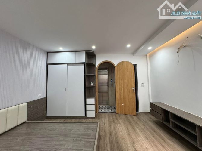 BÁN NHÀ TRƯỜNG CHINH ĐỐNG ĐA - 33M 7T MT 4.6M - GẦN NGÃ TƯ SỞ 20M RA PHỐ NHÀ MỚI THANG MÁY - 4