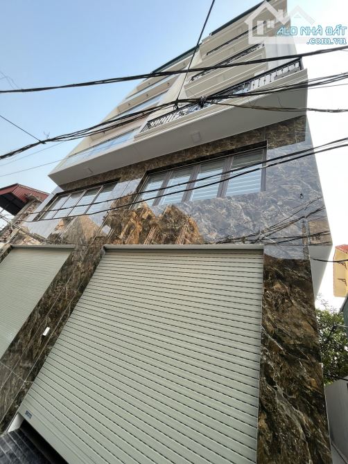 Gia đình cần bán nhà xây mới 6T thang máy, Lô góc - gara Ô tô - Giang Biên, P Việt Hưng - 4