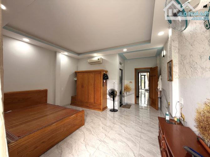 BÁN NHÀ 3 TẦNG MẶT TIỀN KINH DOANH NGUYỄN THỊ THƠI, QUẬN 12–121M², NGANG 5M–CHỈ 9.8 TỶ - 4