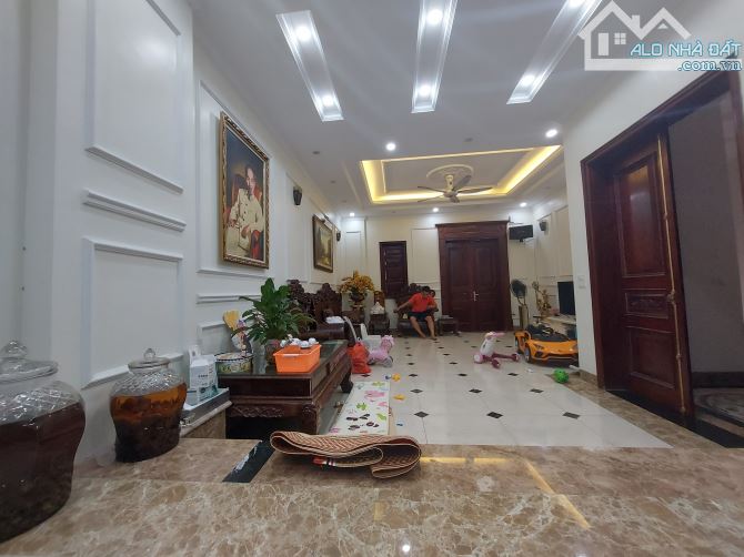 Bán nhà 6 tầng thang máy Khương Đình, Thanh Xuân. Dt 39m², MT 4m – nội thất xịn, gần phố. - 4