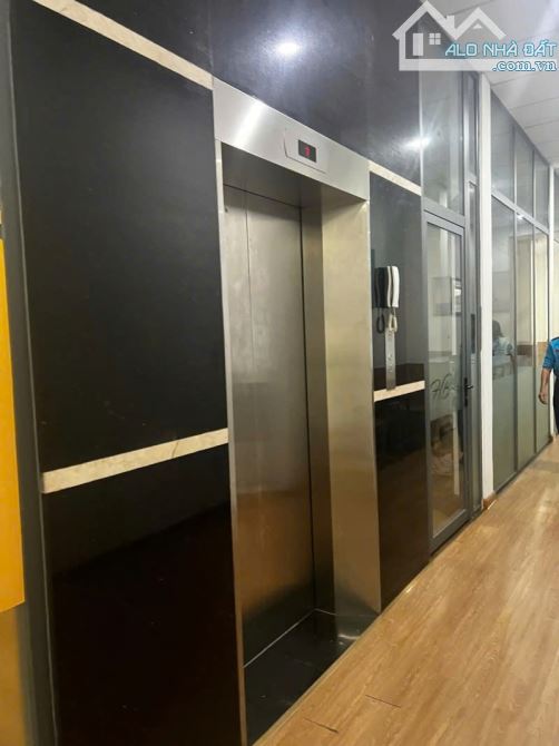Bán tòa nhà mặt tiền Pham Văn Chiêu, Gò Vấp, DT 6 x 33m, HĐT 250tr/ tháng. Giá bán 31 tỷ - 4