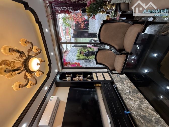🏡 SIÊU PHẨM VIỆT HƯNG – NHÀ ĐẸP LÔ GÓC, THANG MÁY, Ô TÔ VÀO NHÀ! - 5
