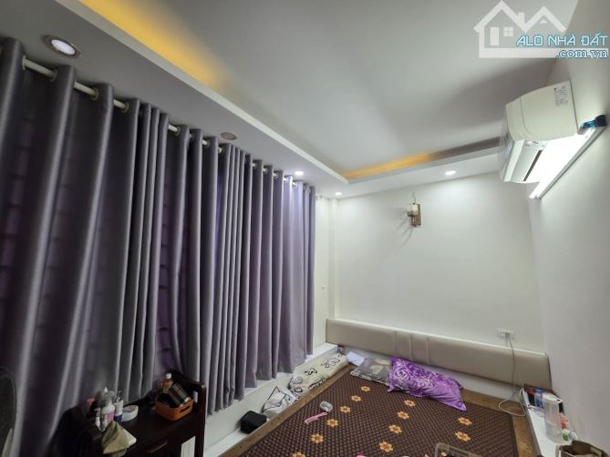 Bán nhà Phố Bắc Cầu, ĐẤT Ở LÂU NĂM 45m2- 4 tầng- 3 ngủ- 5tỷ hơn, ô tô - 5
