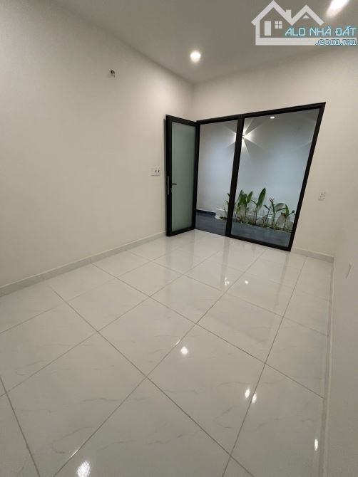 🏠 HẺM XE HƠI 7 CHỖ QUAY ĐẦU - NHÀ ĐẸP Ở NGAY - ĐÔNG THẠNH HÓC MÔN - 5,6x19,5M - 3,99 TỶ - 5