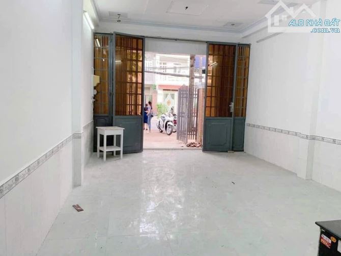 bán nhà mặt tiền đường nguyễn hiền ninh kiều cần thơ, trệt 2 lầu giá 9.5 Tỷ ( 4.5 x 20 ) - 5