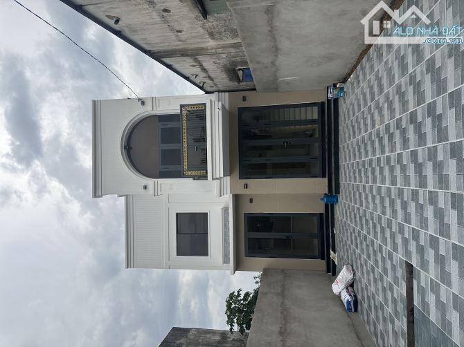 BÁN NHÀ (DT: 132M2) SỔ RIÊNG THỔ CƯ SÂN ĐẬU OTO RỘNG RÃI P. TÂN VẠN. GIÁ CHỈ 2,8 TỶ - 5