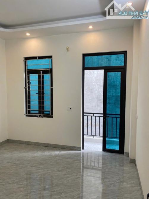 Bán nhà mặt đường nhánh Nguyễn Văn Cừ khu Đồng Quýt nhà đẹp - 5