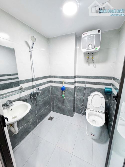BÁN CHDV NGUYỄN TRÃI - THANH XUÂN - DIỆN TÍCH 88M - 5 TẦNG - 18 PHÒNG KHÉP KÍN - 5