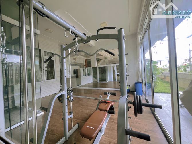 BÁN BIỆT THỰ NGHĨ DƯỠNG CUNG ĐƯỜNG THÔNG XANH CÓ 8 PKD . DT 221m2 . Giá 29 TỶ - 5