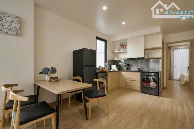 Căn hộ dòng tiền 1,2tỷ/năm, ô tô qua nhà, cách phố Đội Cấn 20m, DT 68m², MT 4.8m, 13,9 tỷ - 5