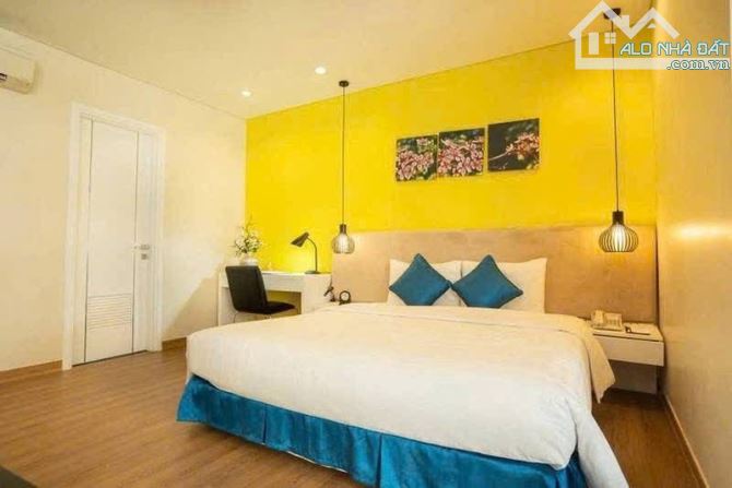 BÁN KHÁCH SẠN DUY TÂN - CẦU GIẤY 850m2 - 14T THANG MÁY - MT 18m - 445 TỶ - DÒNG TIỀN KHỦNG - 5