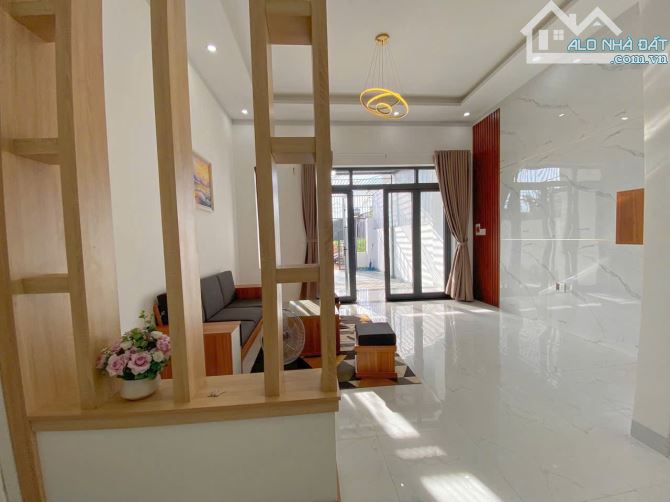 NHÀ ĐẸP HẺM 473 Y MOAN, XÃ CƯ EBUR. GIÁ 2.58 TỶ - 5