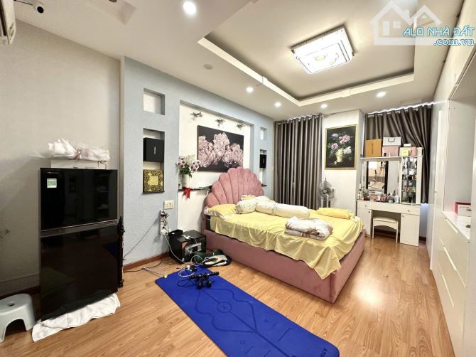 NGÔ TẤT TỐ, P. THẠNH MỸ TÂY - NHỈNH 6 ĐỒNG NHÀ ĐẸP 4 TẦNG - 35M2 3PN - SÁT BÊN Q.1 - 6