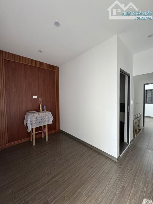 Bán nhà 34m2 tại Minh Khai, mới đẹp, ngõ nông rộng thoáng, 30m ra phố, 5,75 tỷ, 3PN, 3WC - 6